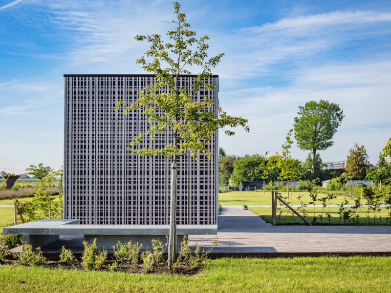 Afscheidsruimte Woumen - De Witte Kamer - Landschapsarchitectuur en interieurarchitectuur voor kleine, grote en zotte projecten